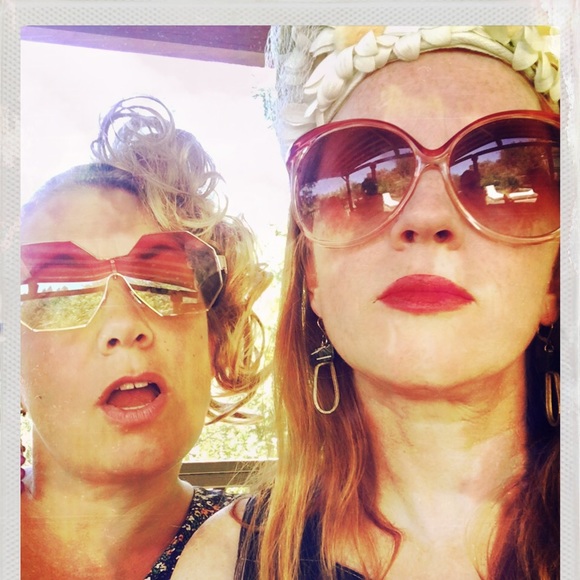 Profile Picture of Stefanie Swanson (@stefanieswanson) on Poshmark