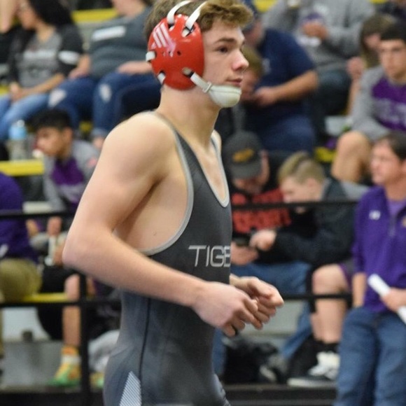 Profile Picture of Jonah Peters (@jonpet29) on Poshmark