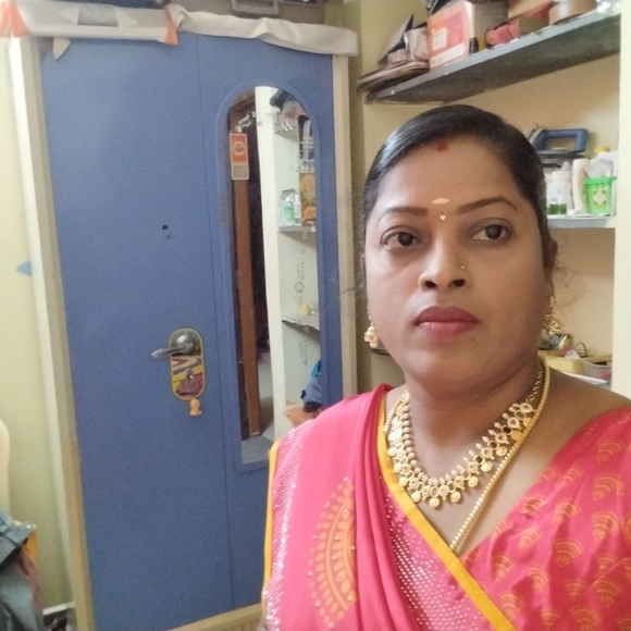 Profile Picture of Pathmavathi Pathmavathi (@pathmavathip) on Poshmark