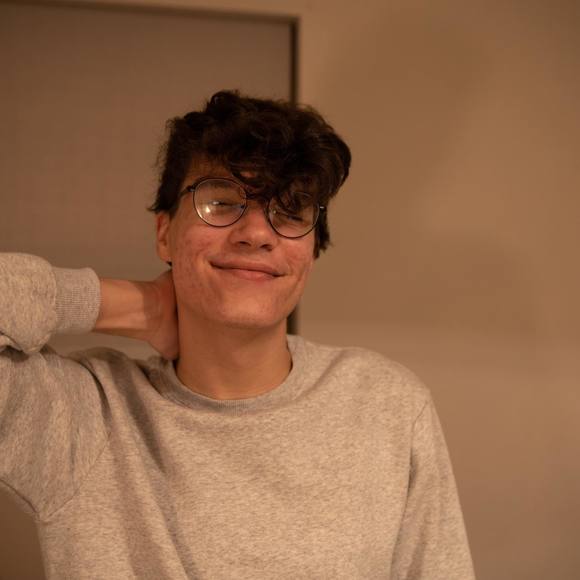 Profile Picture of Zachary Lynch (@zachmcnarp) on Poshmark