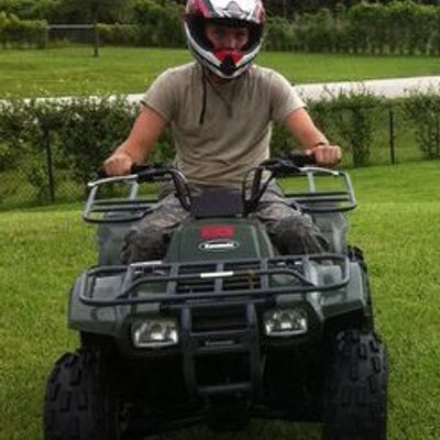 Profile Picture of Devin Lewis Decker (@BattleBanana135) on Twitter