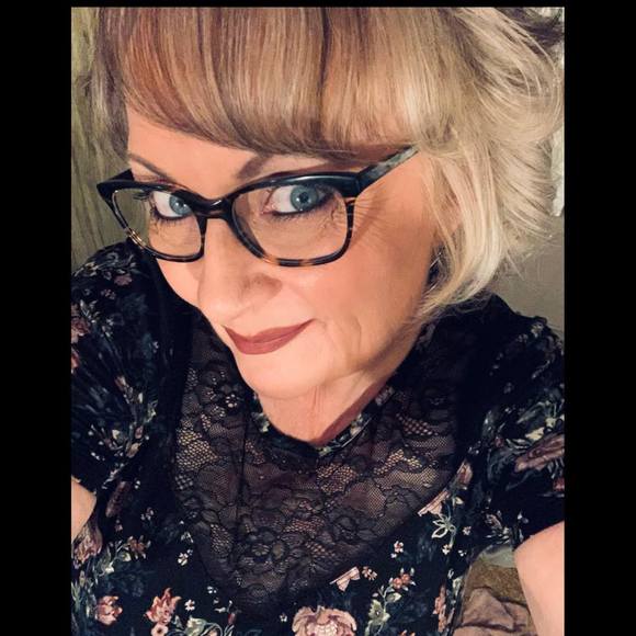 Profile Picture of Colette Payer (@mygirl67) on Poshmark