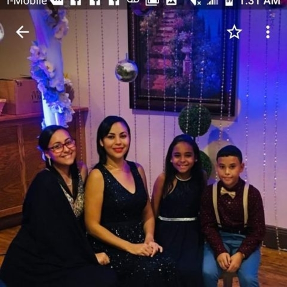 Profile Picture of Zoraida Ortiz (@zoraidaoritiz) on Poshmark