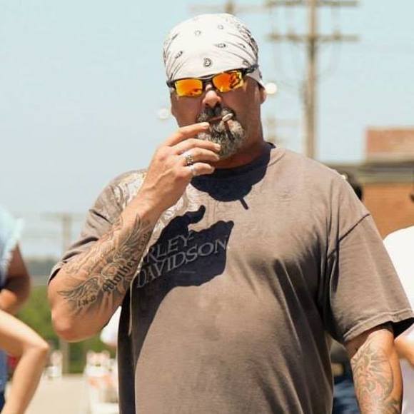 Profile Picture of Chris Dobbelare (@dobbelarec) on Poshmark