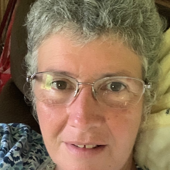 Profile Picture of Deborah Chandler (@debsddd63) on Poshmark