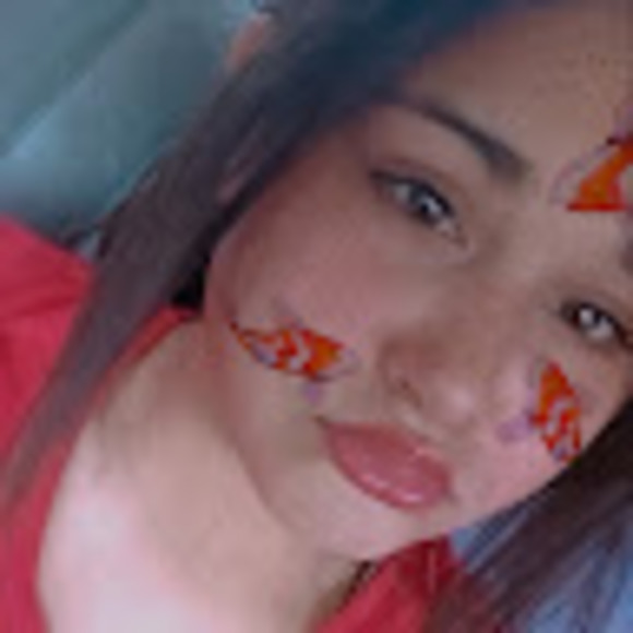 Profile Picture of Analisa Cobban (@cobbananalisa) on Poshmark