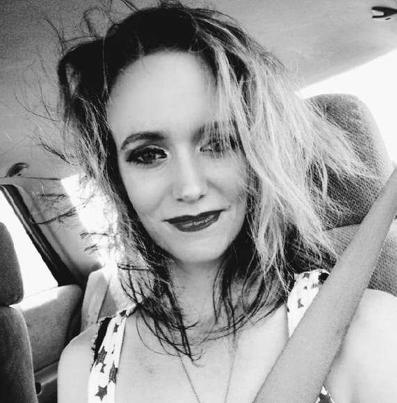 Ashley Promenchenkel - Poshmark Profile Picture of Ashley Promenchenkel (@promenchenkela) on Poshmark