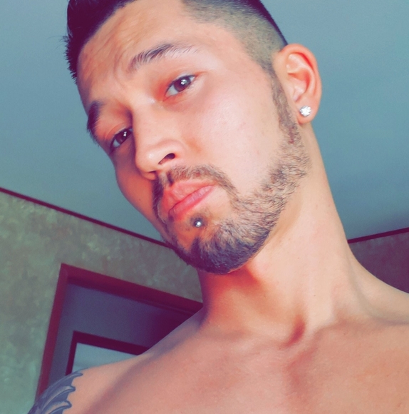 Profile Picture of Blake Forrest (@blakeforrest) on Poshmark