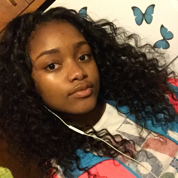 Profile Picture of Kymane Wanton (@manek) on Poshmark