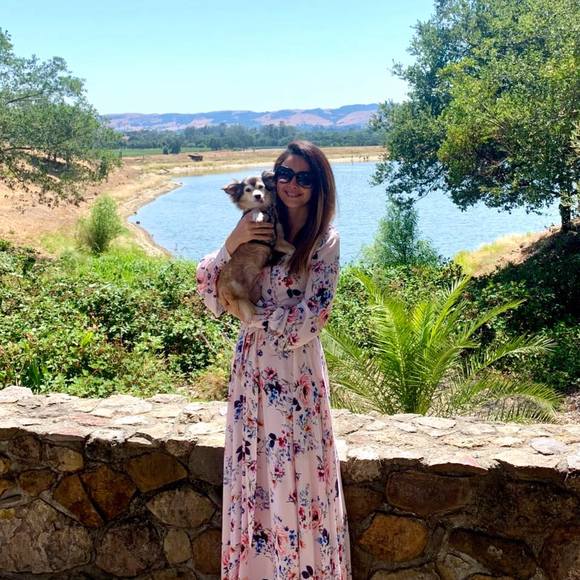 Profile Picture of Antje Schroter (@antjeschroter) on Poshmark