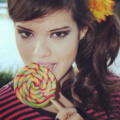 Profile Picture of Isabelle Rodrigues (@izzyrodrigues13) on Twitter