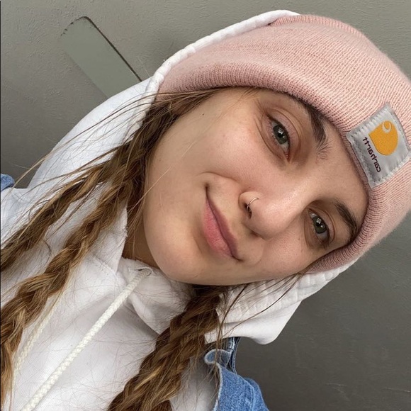 Profile Picture of Abby Lampert (@abbylampert) on Poshmark