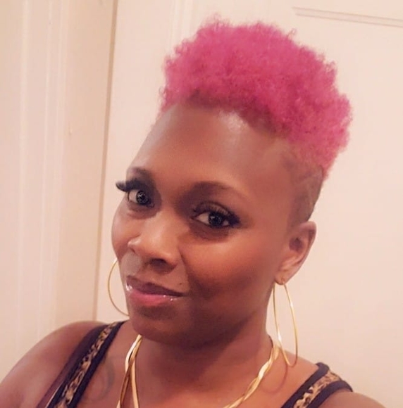 Profile Picture of Candice Wiggins (@candygirl34) on Poshmark