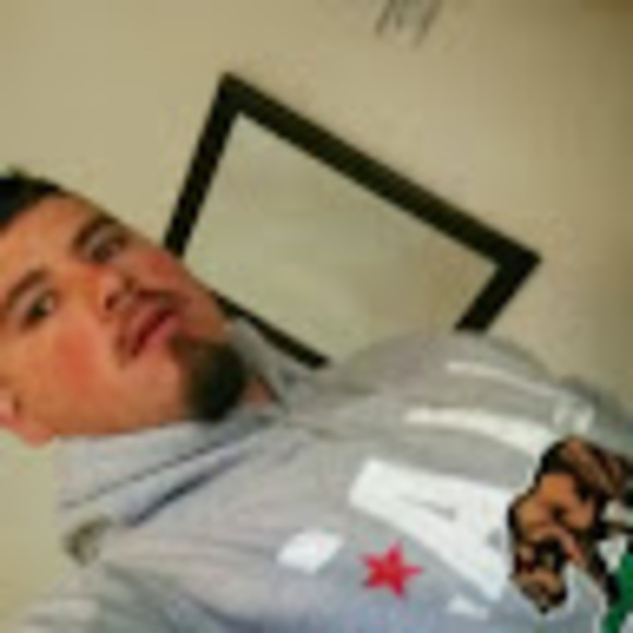 Profile Picture of Javier Perez (@perezj909) on Poshmark