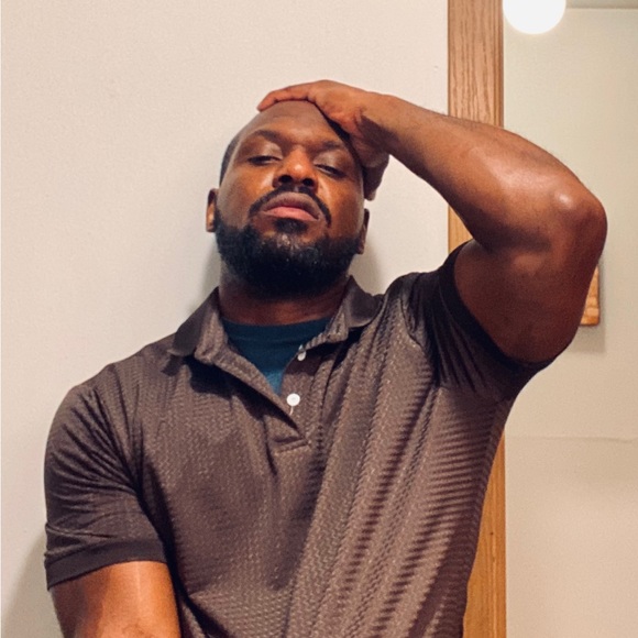 Profile Picture of Jason Floyd (@jtrack4u) on Poshmark