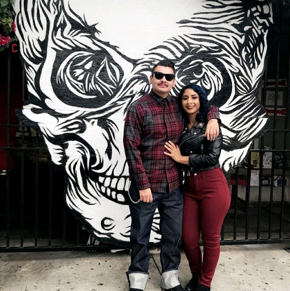 Profile Picture of Paul Loera (@ploera13) on Poshmark