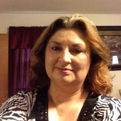 Profile Picture of Sherri Sullivan (@musicmusic_2001) on Twitter