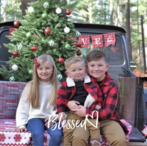 Profile Picture of Chris Medeiros (@dodge633) on Poshmark