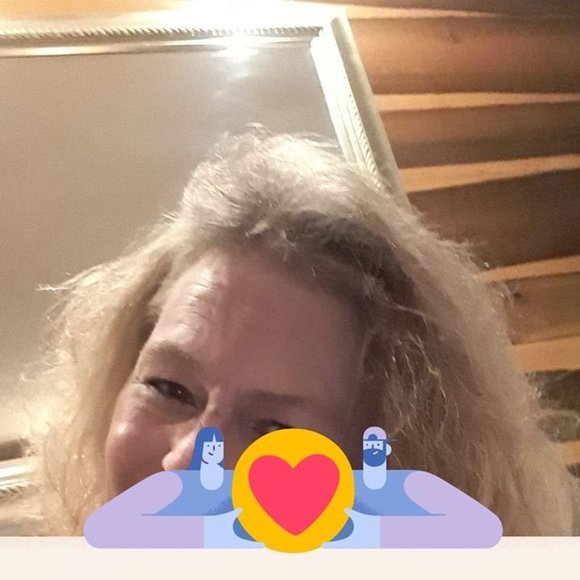 Profile Picture of Paula Couch (@paula_couch) on Poshmark