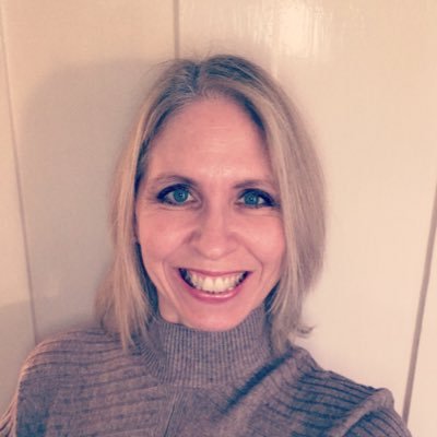 Profile Picture of Julie Roberts (@julieproberts) on Twitter