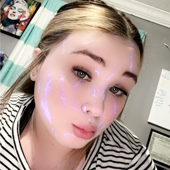 Profile Picture of Taylor Tabbert (@taylortabbert) on Poshmark