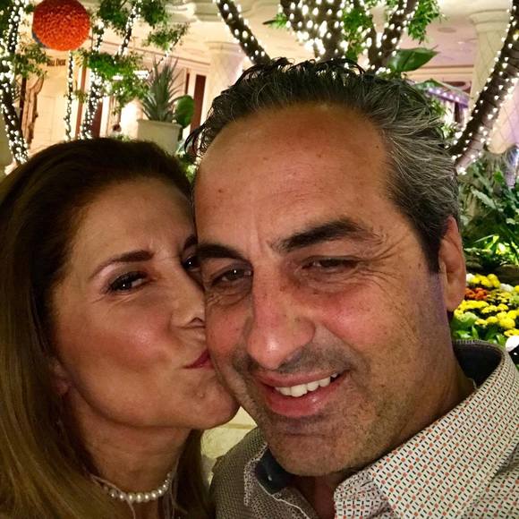 Profile Picture of Lorena Balensi (@lorenabalensi) on Poshmark