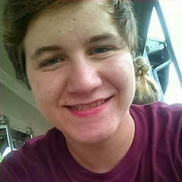 Profile Picture of Matthew Bird (@matthew69) on Poshmark