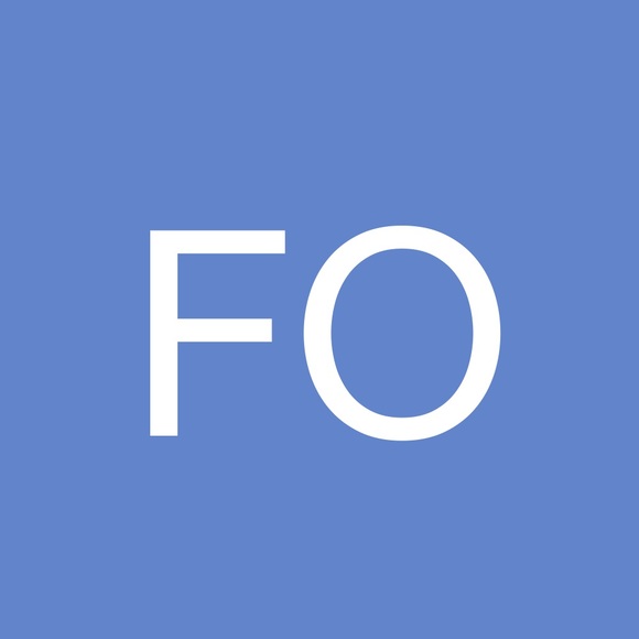 Fiorella Ovares - Poshmark Profile Picture of Fiorella Ovares (@andrewinter) on Poshmark