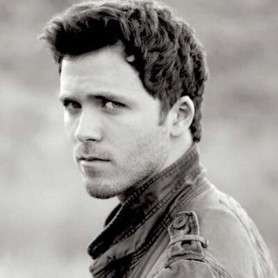 Profile Picture of Stephen Lunsford (@GayAsHughGrant) on Twitter