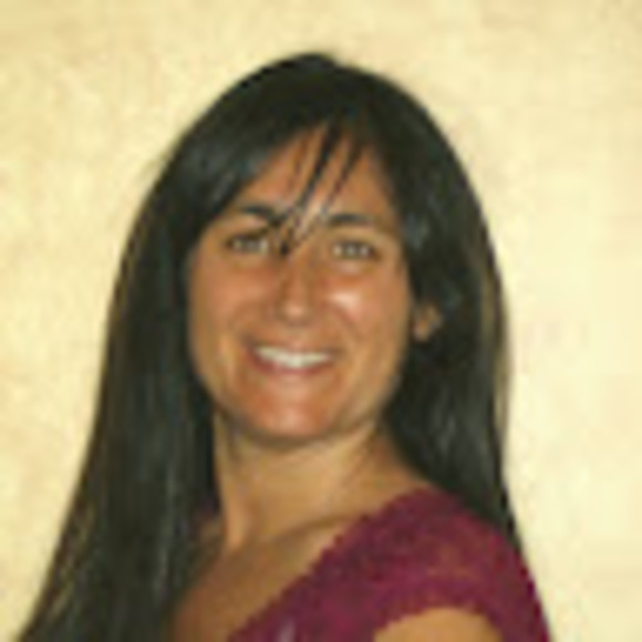 Profile Picture of Karen Kerpen (@karen_kerpen) on Poshmark