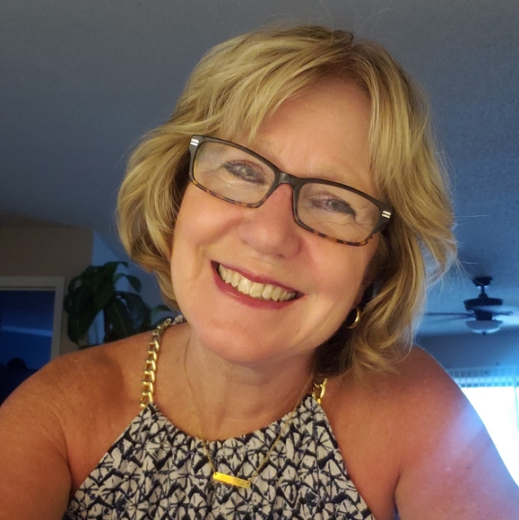 Profile Picture of Cindy Stillwagon michael (@cindy1230) on Poshmark