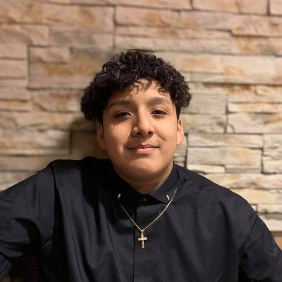 Profile Picture of Mario Gonzalez (@mario08190) on Poshmark
