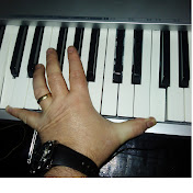 Profile Picture of Mark Currie (@CUSHable) on Youtube