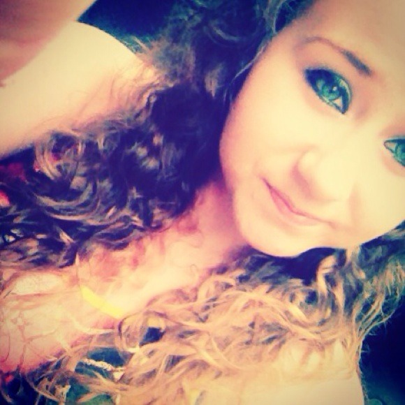 Profile Picture of Sabrina Kyle (@sabrina_kyle) on Poshmark