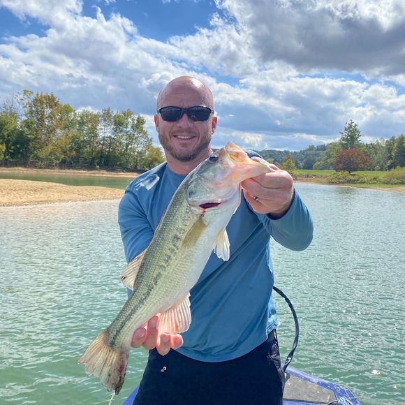 Profile Picture of Steven Brooks (@slbbass3) on Poshmark