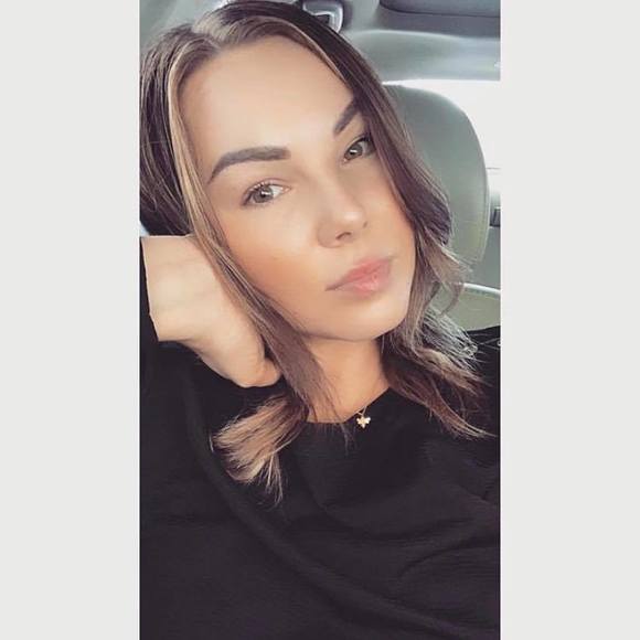 Profile Picture of Stefanie Jenkins (@stefaniejenk217) on Poshmark