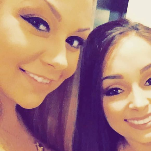 Profile Picture of Mandy Dawn (@mandib09) on Poshmark