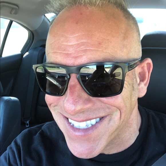 Profile Picture of Michael Scotti (@michaelscotti) on Poshmark