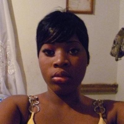 Profile Picture of Sasha Webb (@sashaevabless) on Twitter