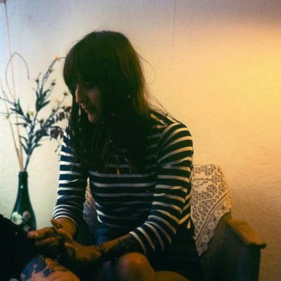 Profile Picture of Carly Graham (@_carlygraham_) on Twitter