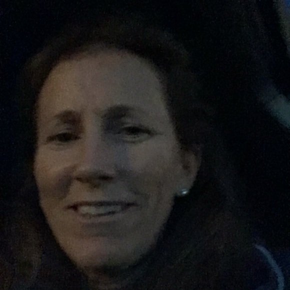 Amy Pace - Poshmark Profile Picture of Amy Pace (@paceamy) on Poshmark