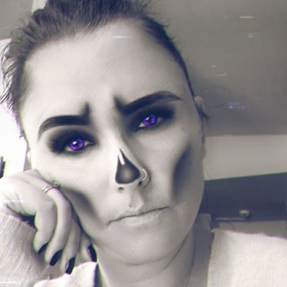 Profile Picture of Shae Thomas (@shaethomas461) on Poshmark