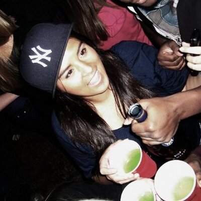 Profile Picture of Allison Buckley (@AL_ison22) on Twitter