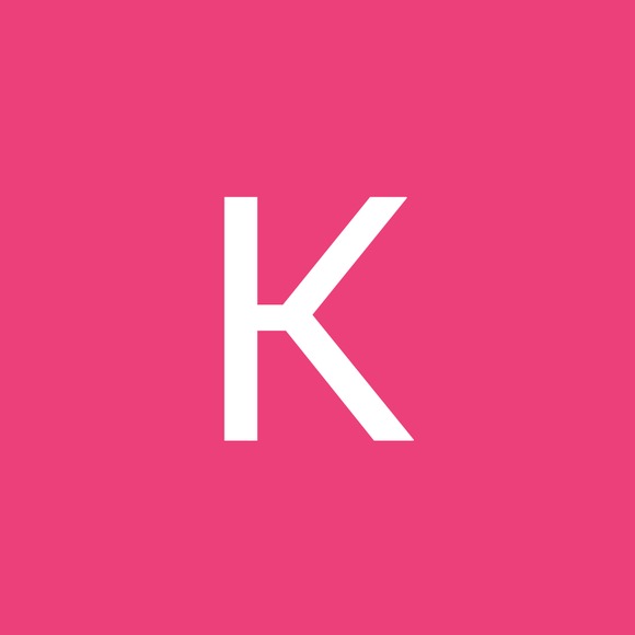 Profile Picture of Kristin Tomaszewski (@k_tomaszewski) on Poshmark