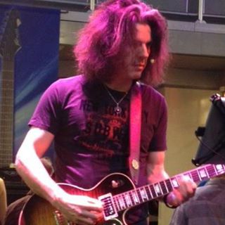 Profile Picture of Alex Skolnick (@askolnick) on Facebook