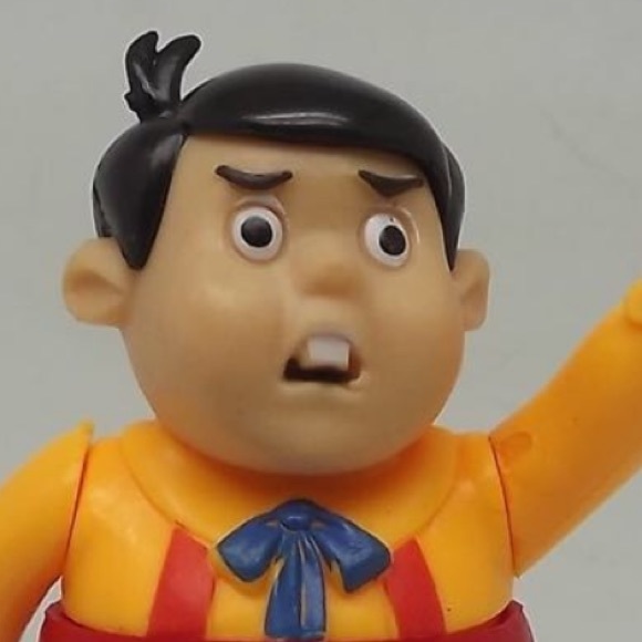 Profile Picture of Luis Estevez (@luiseee) on Poshmark