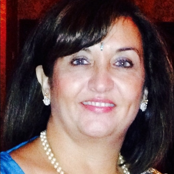 Profile Picture of Sandhya Patel (@goosey3109) on Poshmark