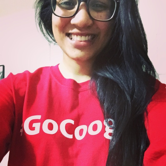 Profile Picture of Megan Jagdeo (@meggersjaggers) on Poshmark