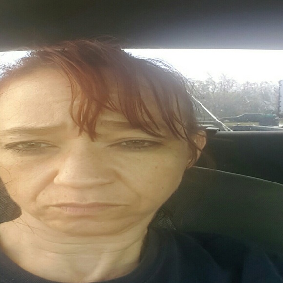 Profile Picture of Tammy Clay (@tammyclay) on Poshmark
