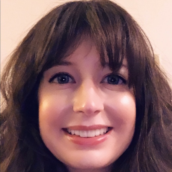 Profile Picture of Erin Dauscher (@edauscher) on Poshmark